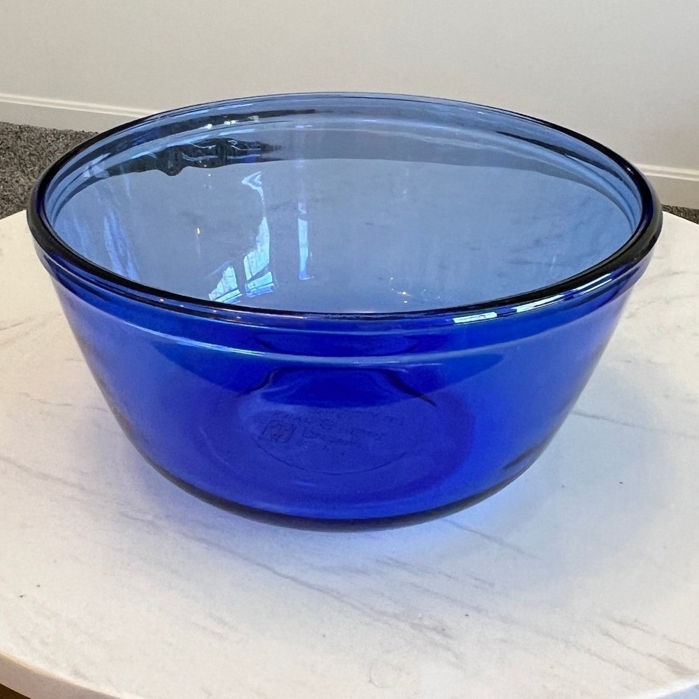 Anchor Hocking Cobalt Blue Glass Mixing Bowl 1.5 Qt Ovenware USA‎ 1057
